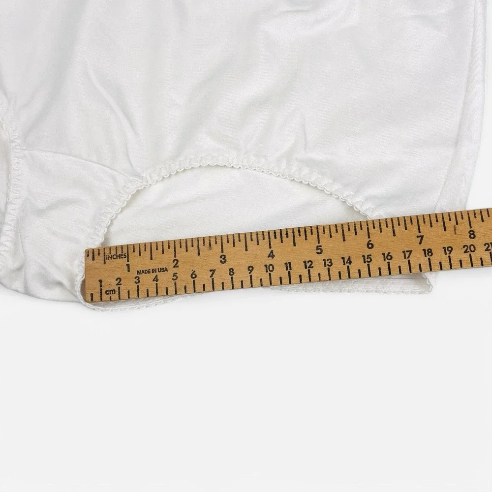 Vanity Fair 🥄physical measurements